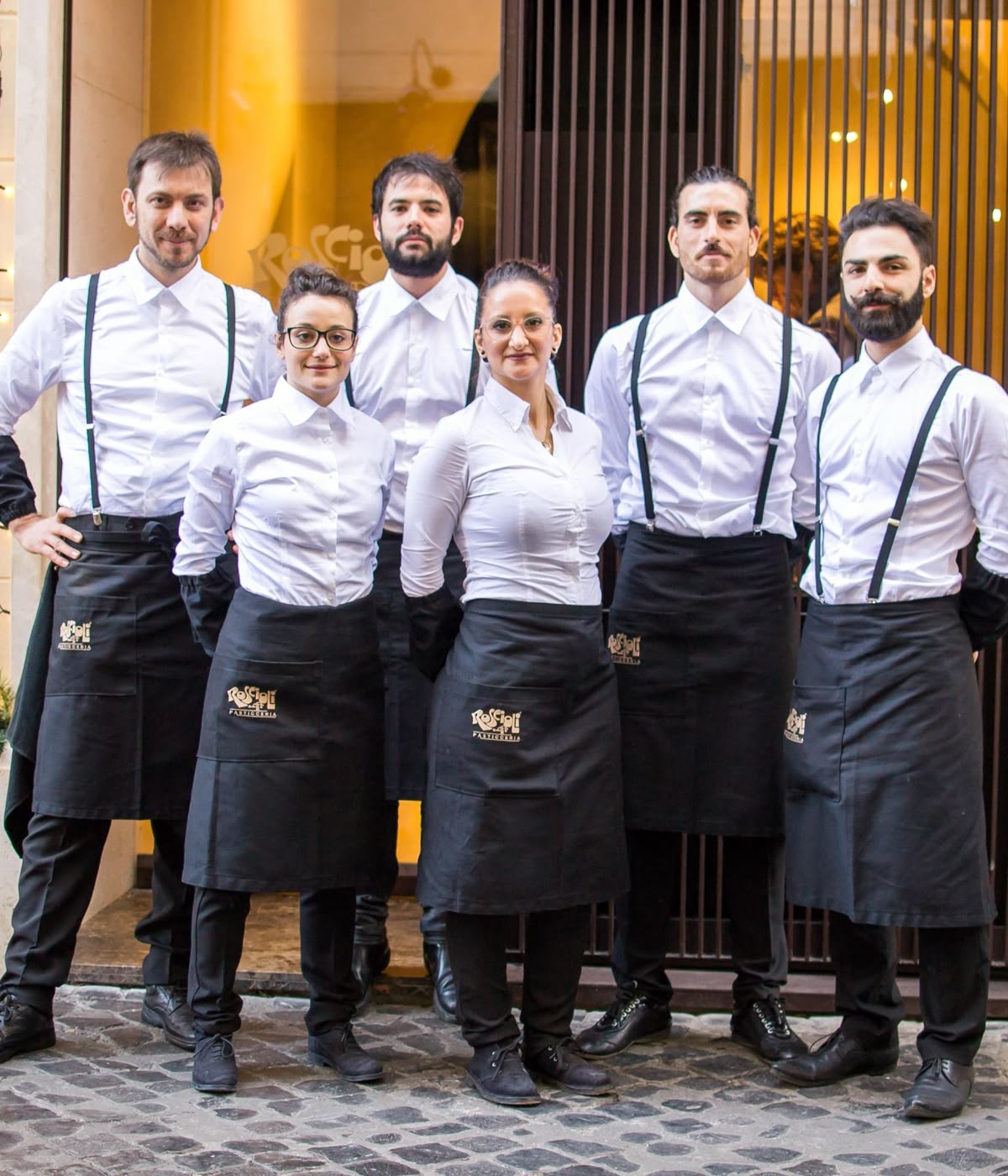 Abbigliamento da lavoro ristorazione: guida completa per cucina e sala - Westrose SRL - Abbigliamento da Lavoro Personalizzato