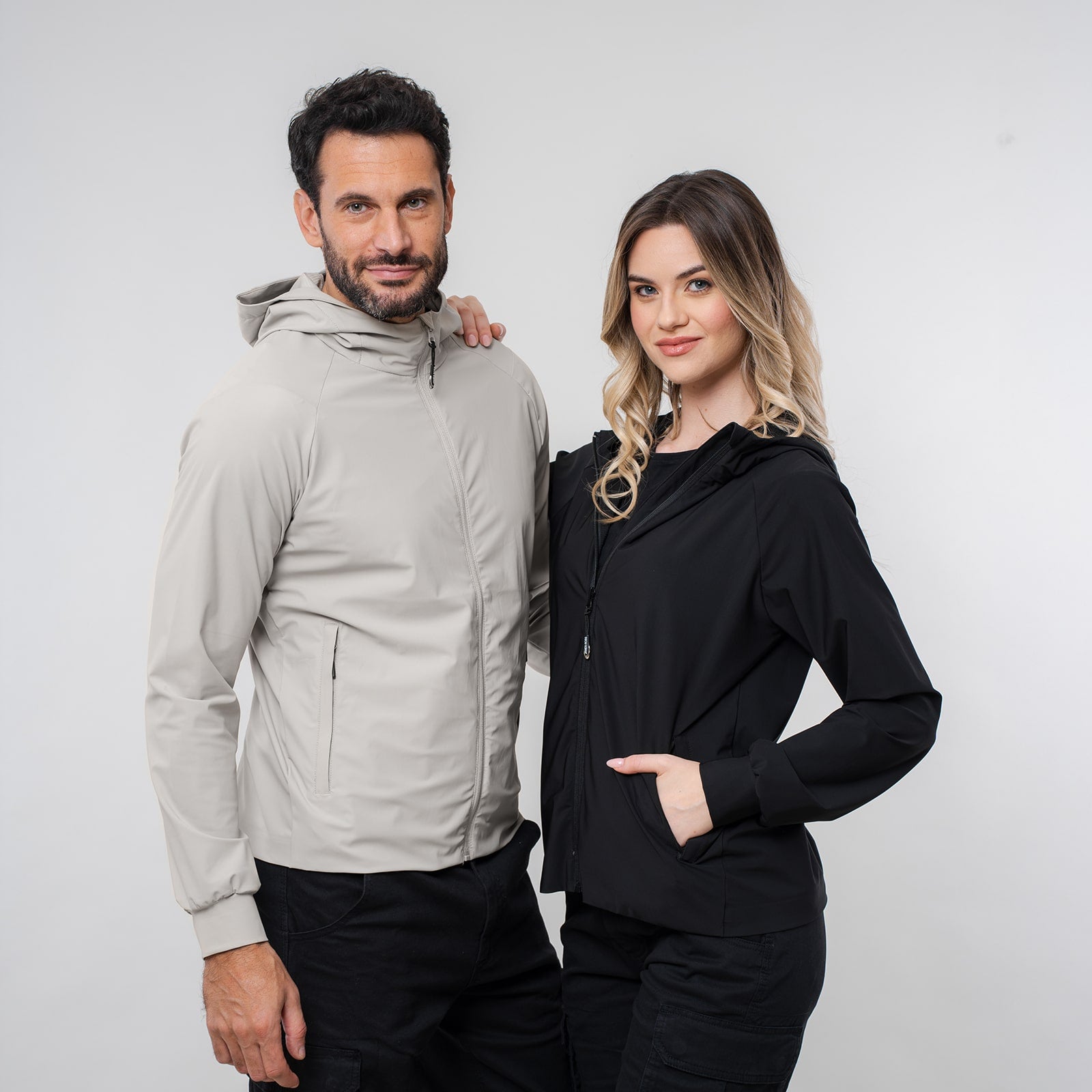 Giacca idrorepellente elasticizzata con cappuccio JRC Biarritz