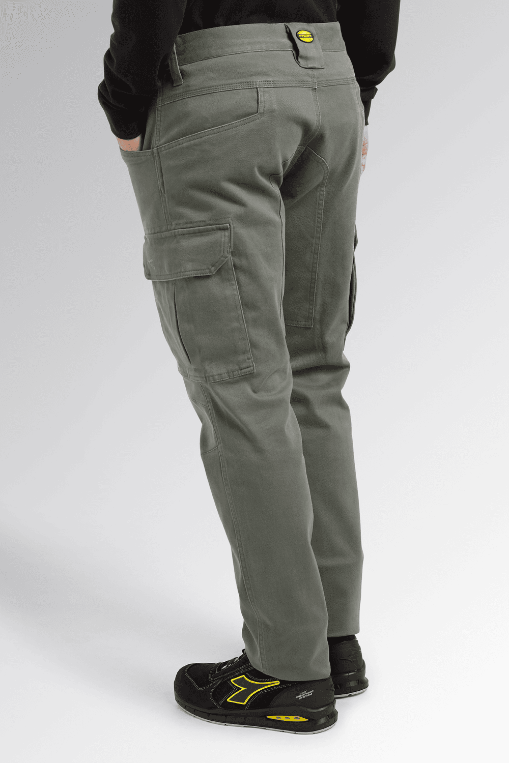 Pantalone invernale elasticizzato Diadora Moscow Cargo 330 gr - Westrose SRL - Abbigliamento da Lavoro Personalizzato