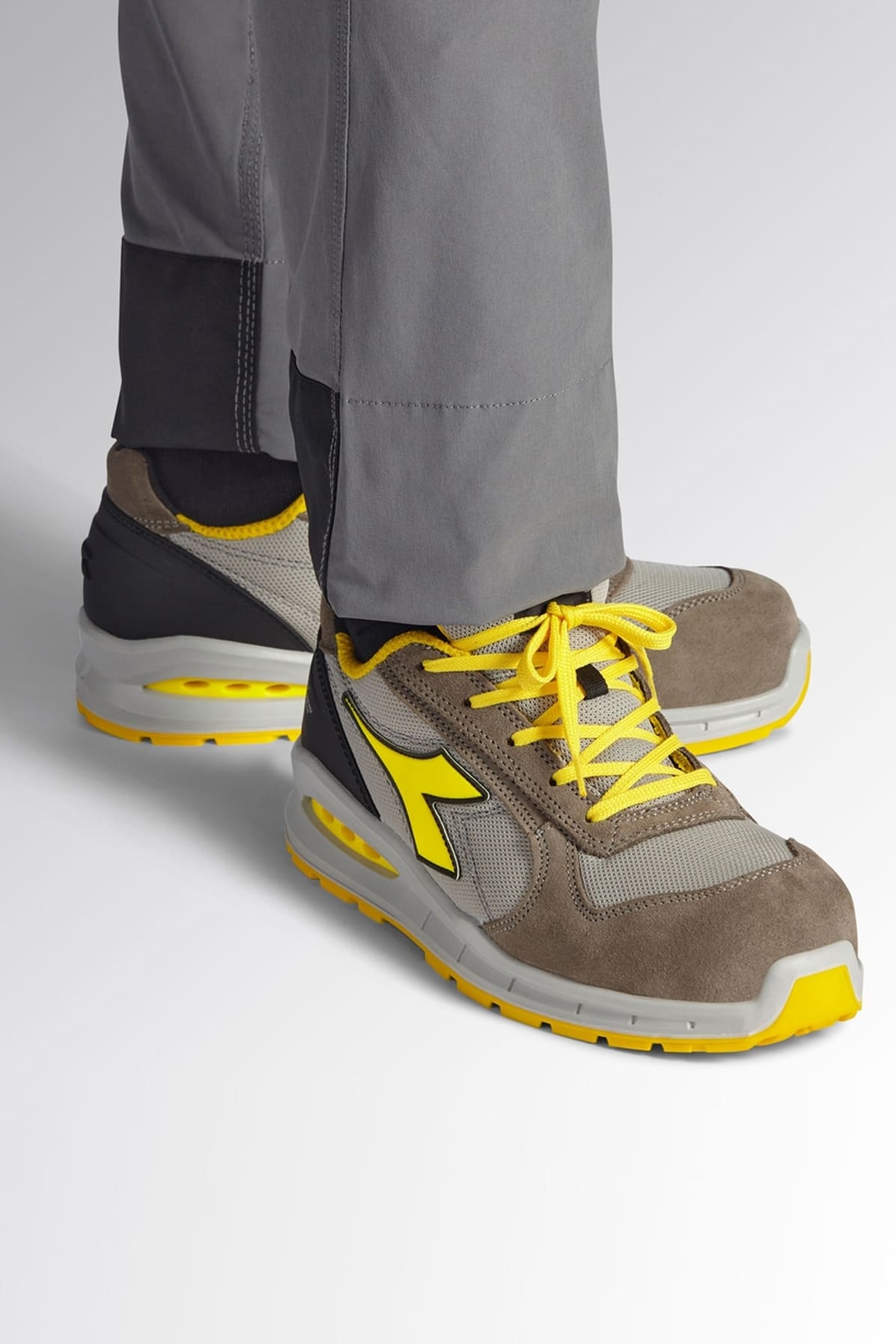 Scarpa antinfortunistica Diadora Run Net AB Low S1PS - Westrose SRL - Abbigliamento da Lavoro Personalizzato