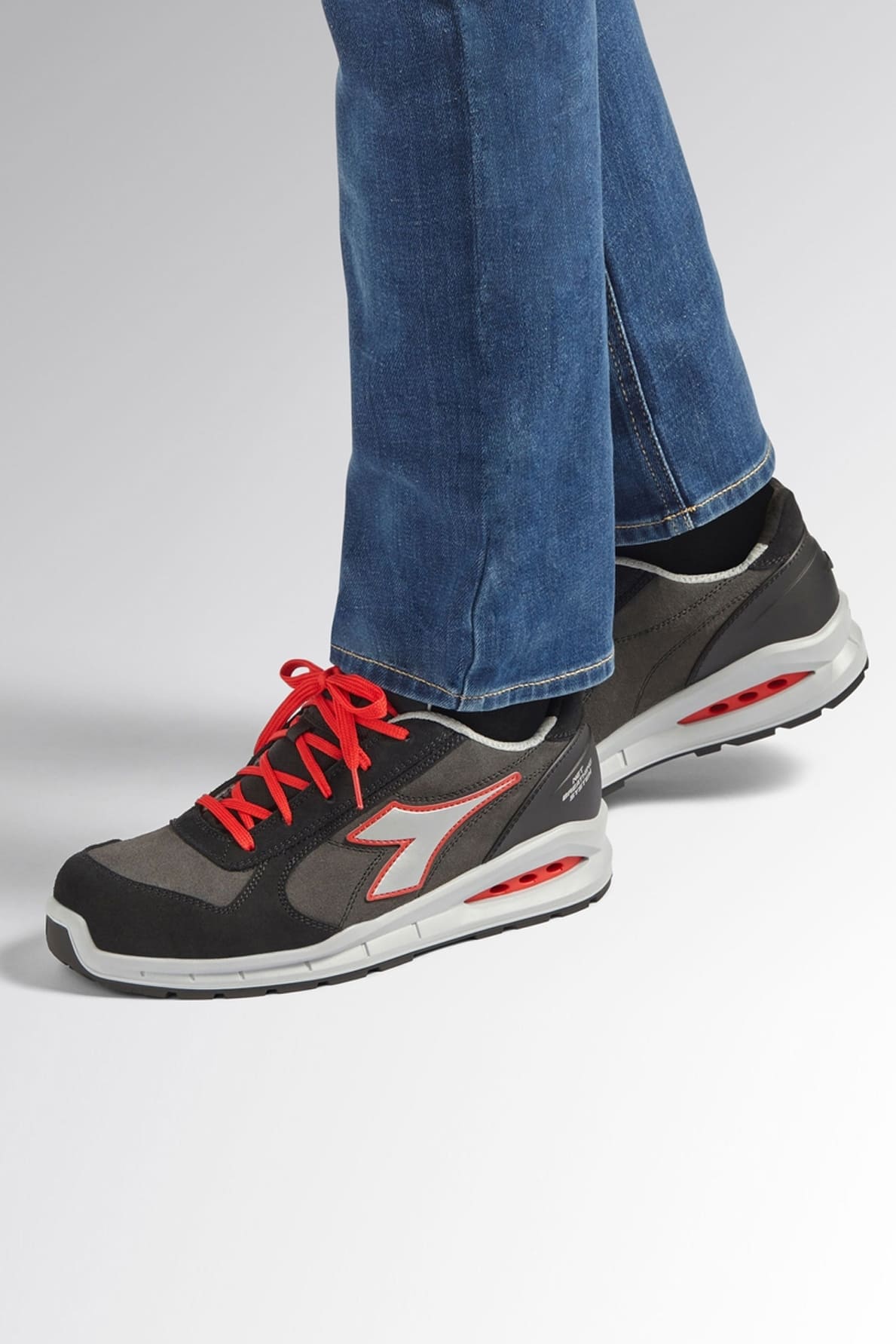 Scarpa antinfortunistica Diadora Run Net AB Low S3S FO SR - Westrose SRL - Abbigliamento da Lavoro Personalizzato