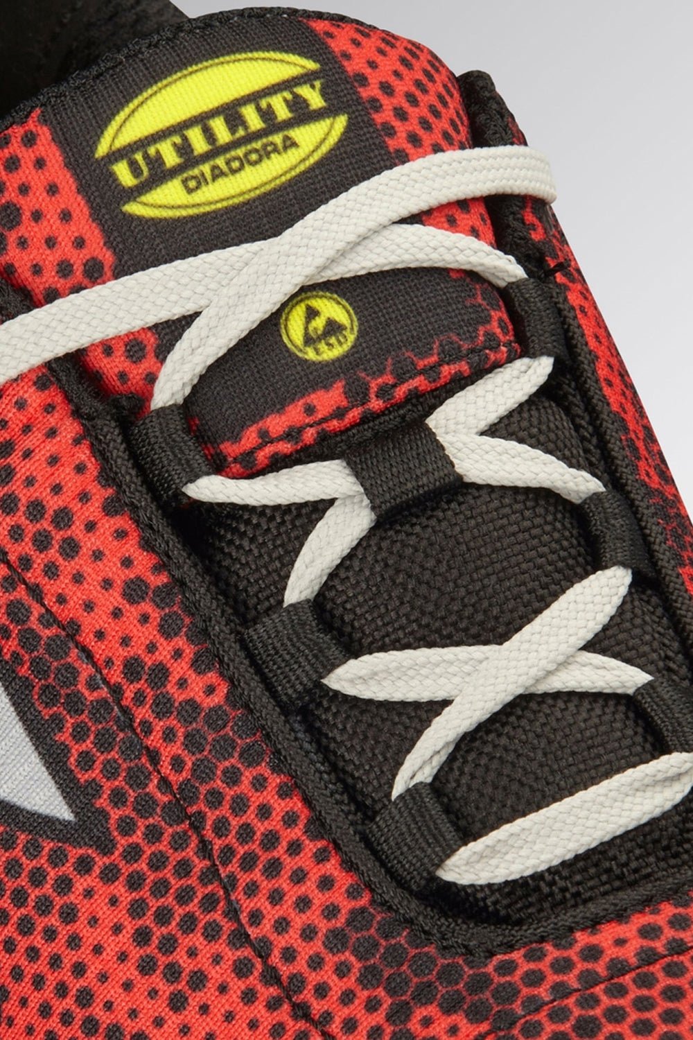 Scarpa antinfortunistica Diadora Shark Stable Imp Low S1PS FO SR SC ESD - Westrose SRL - Abbigliamento da Lavoro Personalizzato