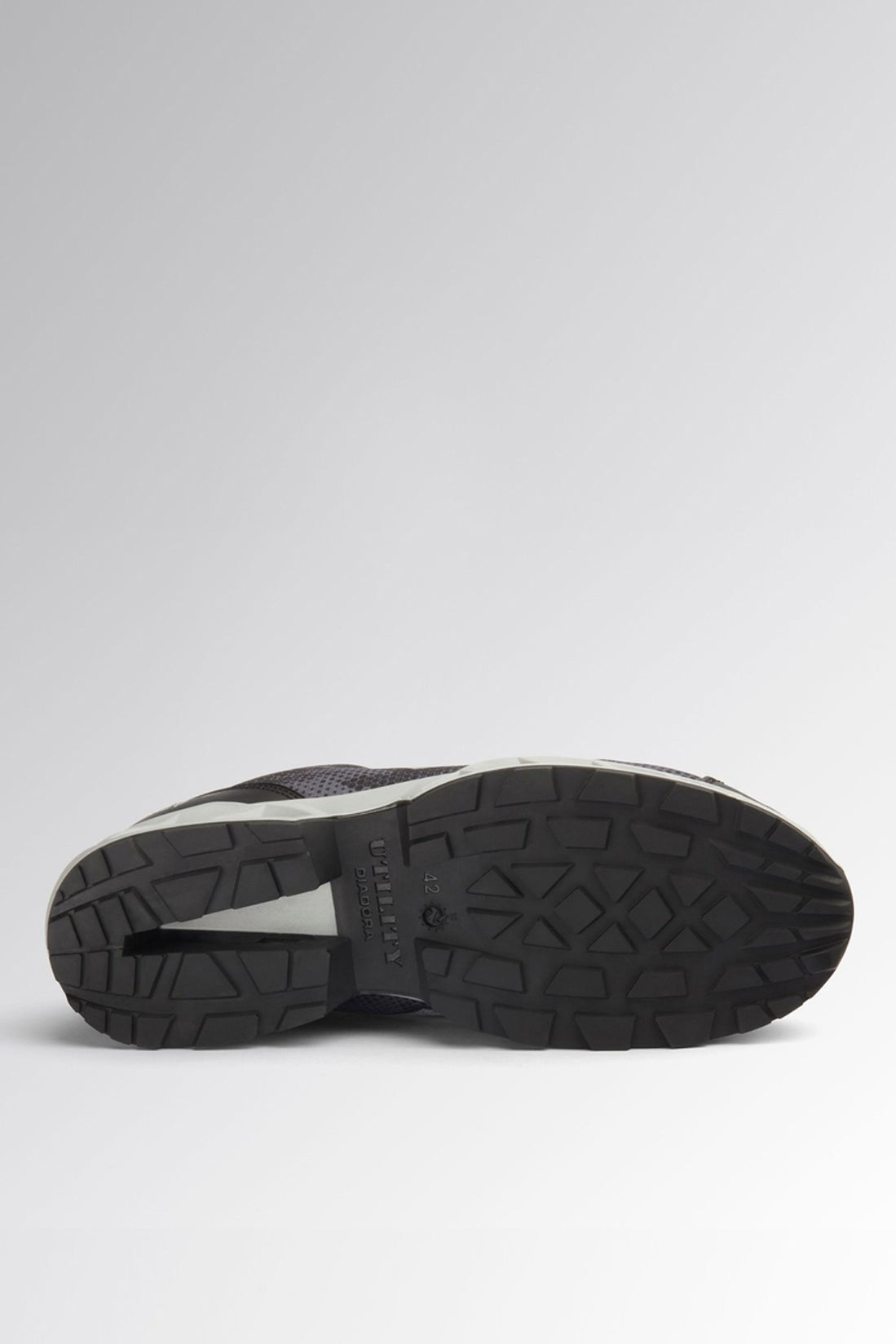 Scarpa antinfortunistica Diadora Shark Stable Imp Low S1PS FO SR SC ESD - Westrose SRL - Abbigliamento da Lavoro Personalizzato