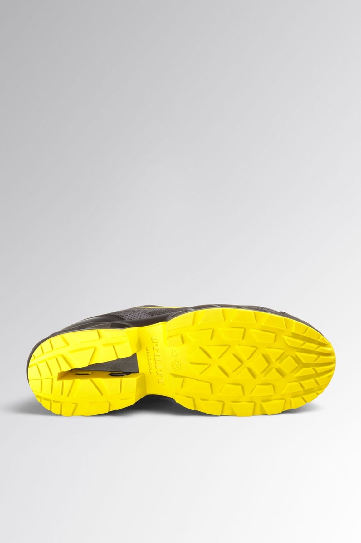 Scarpa antinfortunistica Diadora Shark Stable Imp Low S3S FO SR SC ESD - Westrose SRL - Abbigliamento da Lavoro Personalizzato