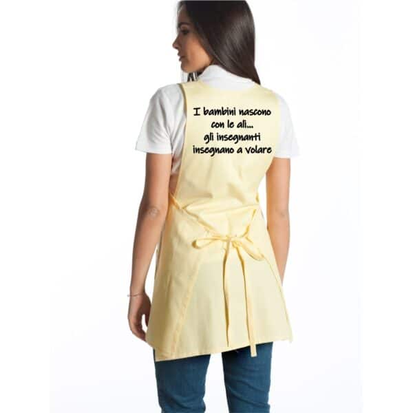 regalo-maestra-grembiule-giallo-retro
